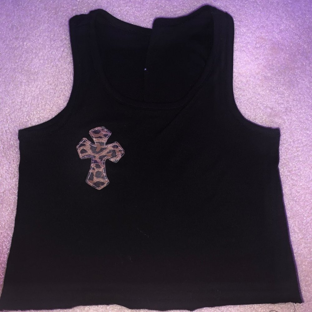 cross stitch Mini tank